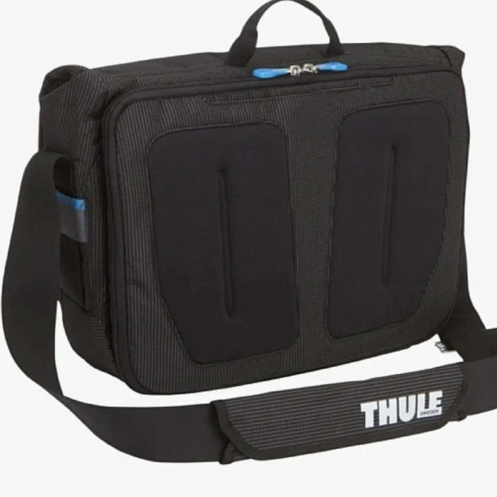 Thule Crossover TCMB-115 15.4-inch MacBook or PC Messenger Bag Ripped Handle